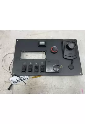 KENWORTH T2000 Dash / Console Switch