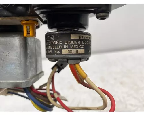 KENWORTH T2000 Dash  Console Switch