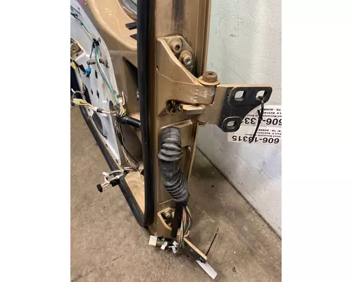 KENWORTH T2000 Door Assembly, Front