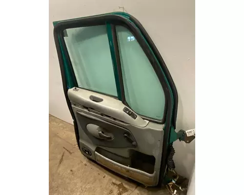 KENWORTH T2000 Door Assembly, Front