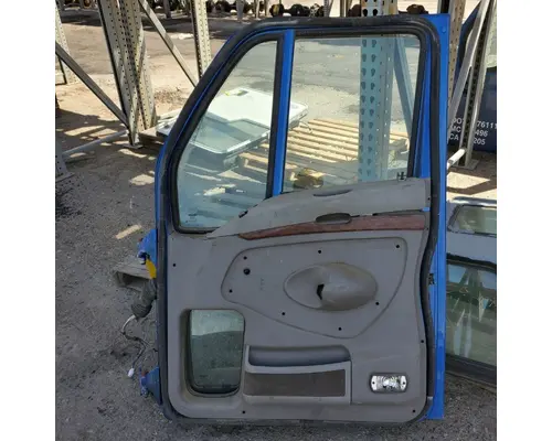 KENWORTH T2000 Door Assembly, Front