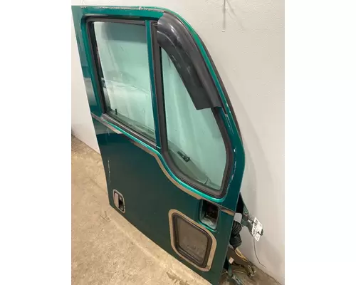 KENWORTH T2000 Door