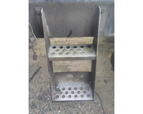 KENWORTH T2000 FRAME STEP