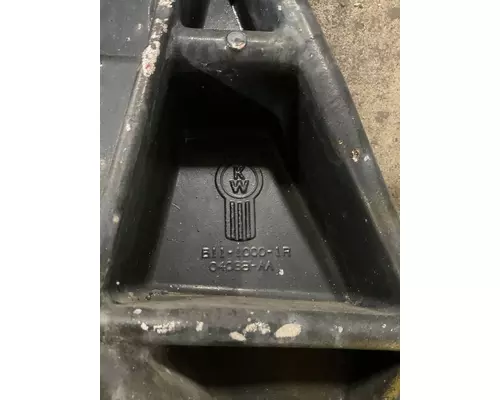 KENWORTH T2000 Frame Horn