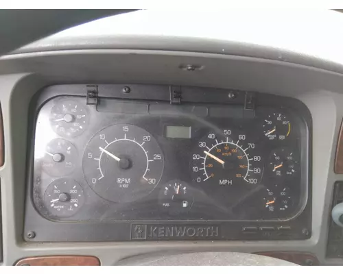 KENWORTH T2000 GAUGE CLUSTER