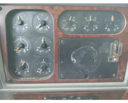 KENWORTH T2000 GAUGE CLUSTER