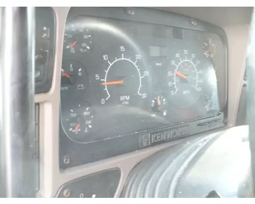 KENWORTH T2000 GAUGE CLUSTER