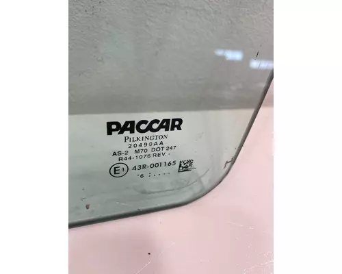 KENWORTH T2000 Glass