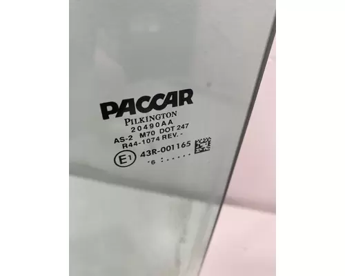 KENWORTH T2000 Glass