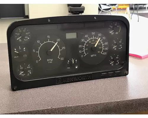 KENWORTH T2000 Instrument Cluster