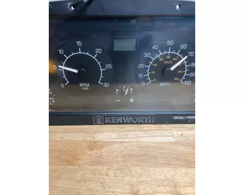 KENWORTH T2000 Instrument Cluster