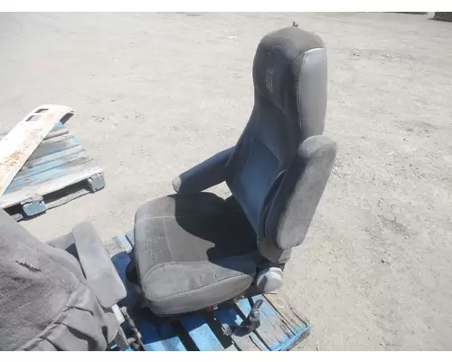 KENWORTH T2000 SEAT, FRONT