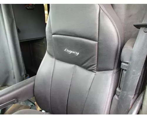 KENWORTH T2000 SEAT, FRONT