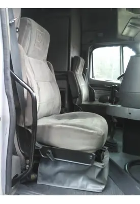 KENWORTH T2000 SEAT, FRONT