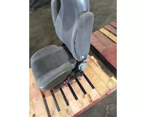 KENWORTH T2000 SEAT, FRONT