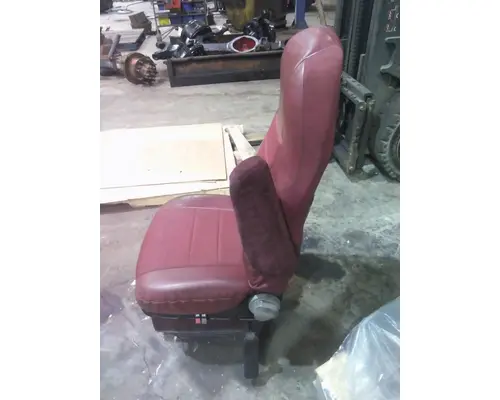 KENWORTH T2000 SEAT, FRONT