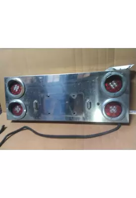 KENWORTH T2000 STOP TURN TAIL LAMP