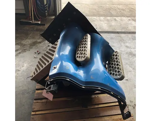 KENWORTH T2000 Side Fairing