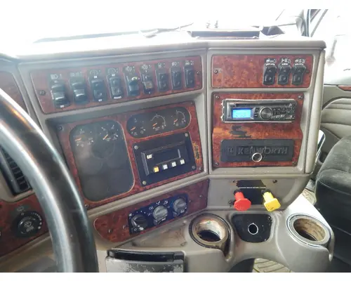 KENWORTH T2000 Step