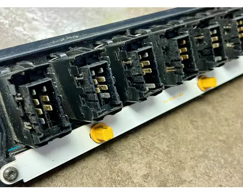 KENWORTH T2000 Switch, misc 