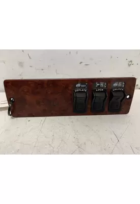 KENWORTH T2000 Switch Panel