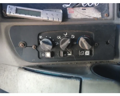 KENWORTH T2000 TEMPERATURE CONTROL