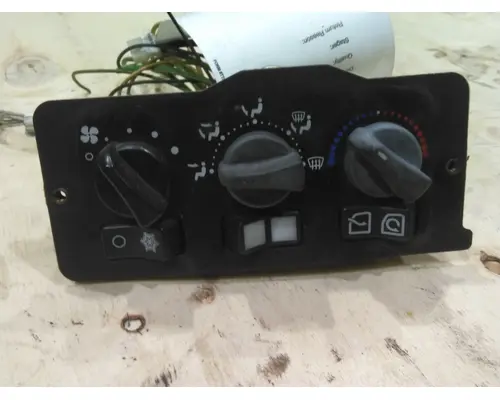 KENWORTH T2000 TEMPERATURE CONTROL