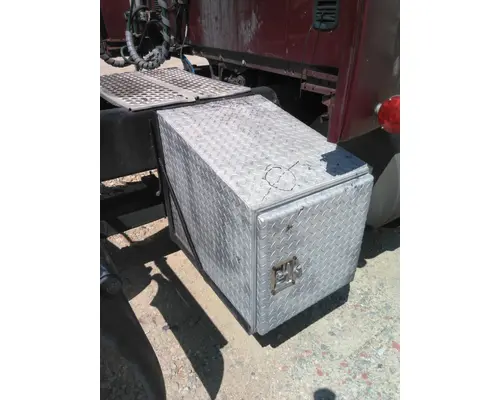 KENWORTH T2000 TOOL BOX