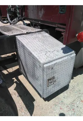 KENWORTH T2000 TOOL BOX