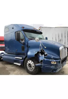 KENWORTH T2000 WHOLE TRUCK FOR PARTS