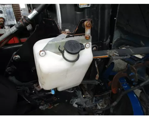KENWORTH T2000 WINDSHIELD WASHER RESERVOIR