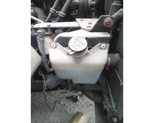 KENWORTH T2000 WINDSHIELD WASHER RESERVOIR