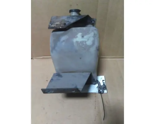 KENWORTH T2000 WINDSHIELD WASHER RESERVOIR