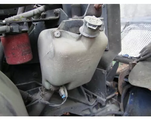 KENWORTH T2000 WINDSHIELD WASHER RESERVOIR