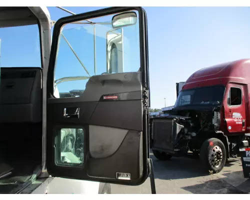 KENWORTH T270 2008-2023 DOOR ASSEMBLY, FRONT