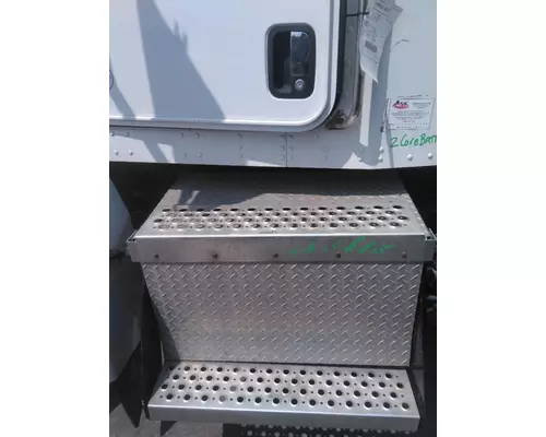 KENWORTH T270 BATTERY BOX