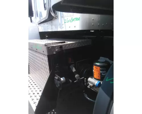 KENWORTH T270 BATTERY BOX