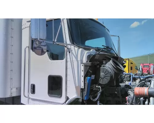 KENWORTH T270 CAB