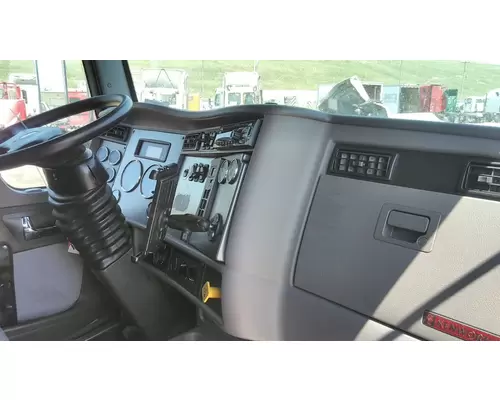 KENWORTH T270 CAB