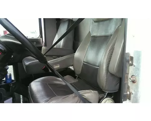 KENWORTH T270 CAB