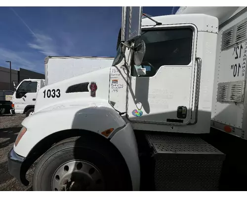 KENWORTH T270 Cab