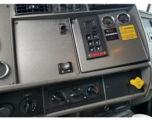KENWORTH T270 Cab