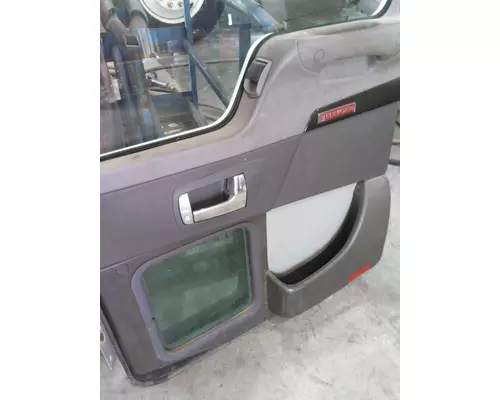 KENWORTH T270 DOOR ASSEMBLY, FRONT