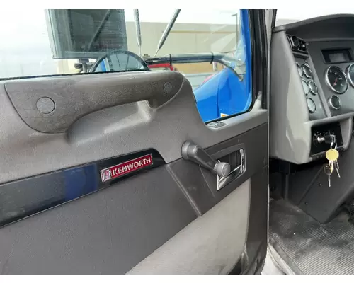 KENWORTH T270 Door Assembly, Front