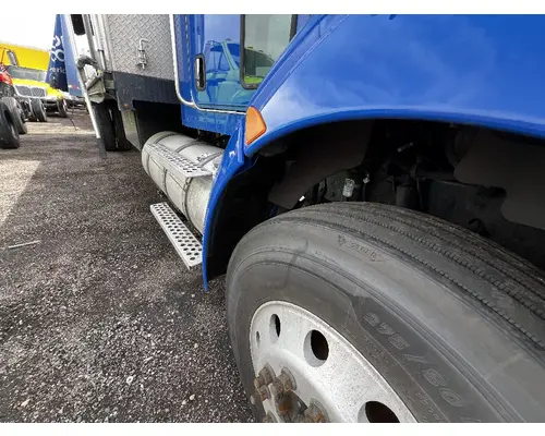 KENWORTH T270 Fender Extension