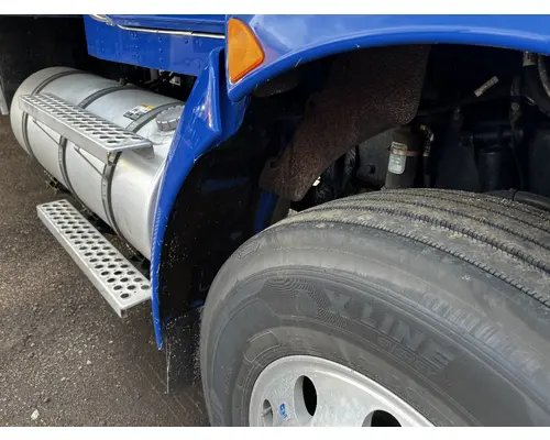 KENWORTH T270 Fender Extension