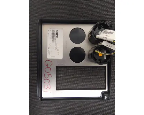 KENWORTH T270 GAUGE CLUSTER