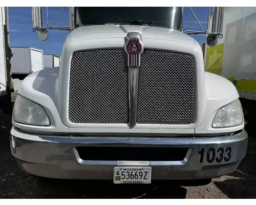 KENWORTH T270 Grille