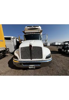 KENWORTH T270 Grille