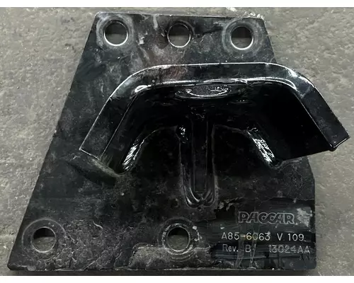 KENWORTH T3 Series Engine Mounts